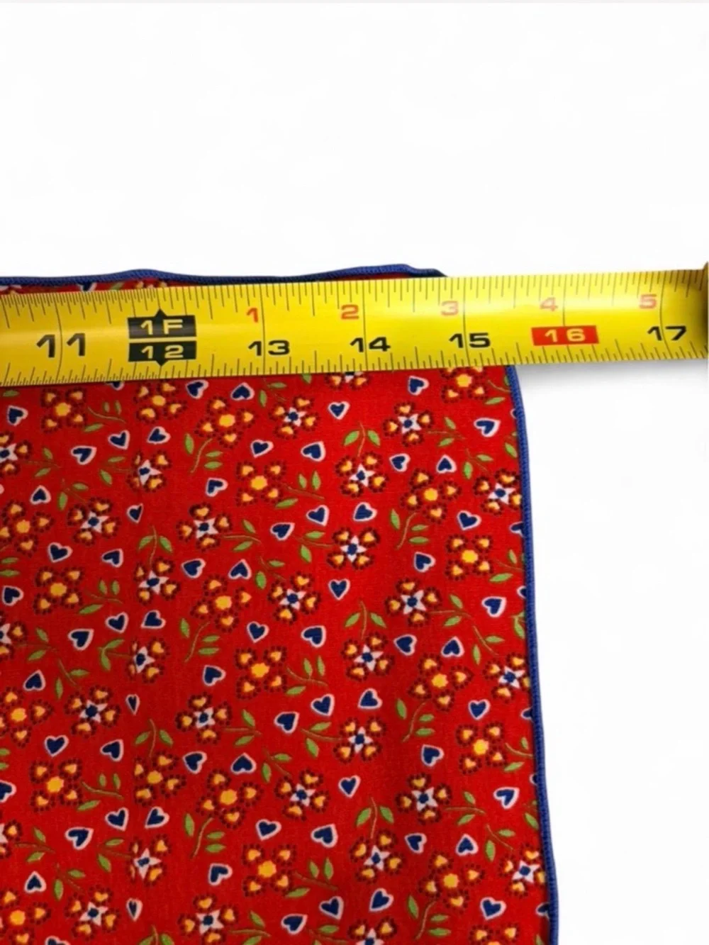 VTG Set of 8 Red Floral‎ Cloth Napkins Blue Trim Hearts Cottagecore Tomato Girl